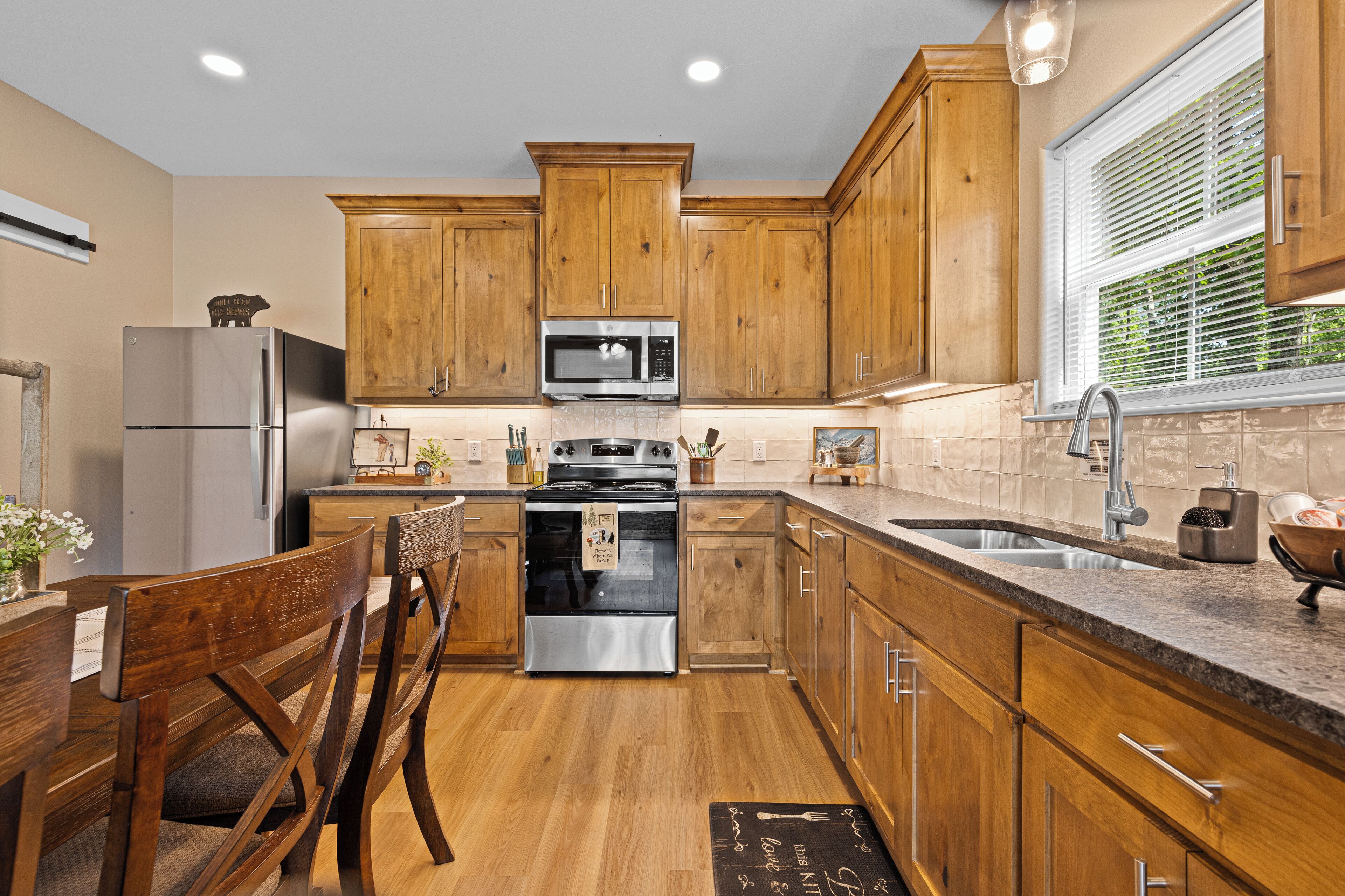 Mikroaaltouuni, uuni