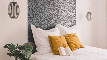 Fer et planche Ă repasser, lit parapluie, Wi-Fi, draps fournis