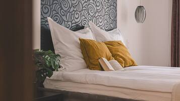 Bügeleisen/Bügelbrett, Reisekinderbett, WLAN, Bettwäsche