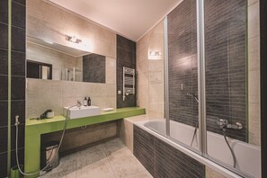 Haartrockner, Handtücher