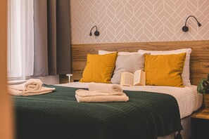 2 bedrooms, iron/ironing board, travel crib, WiFi