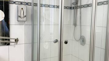 Standard-Einzelzimmer | Badezimmer