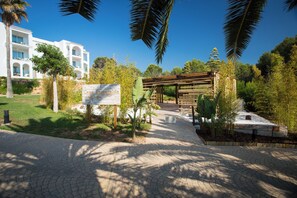 الإطلالة من المنشأة