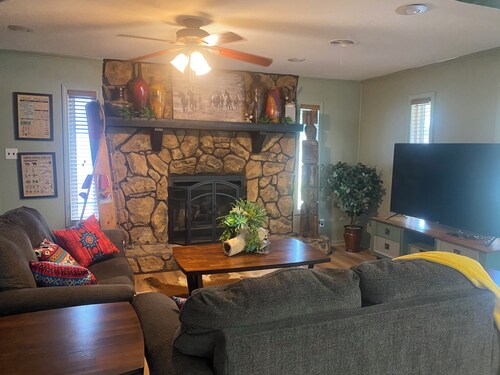 Rustic Lodge Cottage