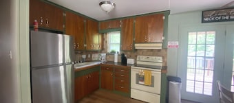 Rustic Lodge Cottage