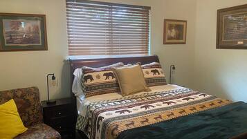 3 chambres, fer et planche à repasser, Wi-Fi gratuit, draps fournis