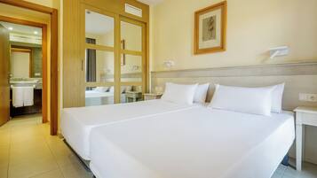 Tabla de planchar con plancha