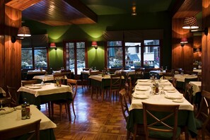 Bar (in der Unterkunft)