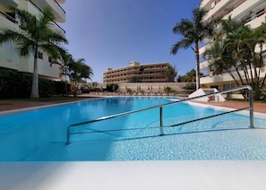 Pool - Las Camelias Apartments (San Bartolomé de Tirajana)