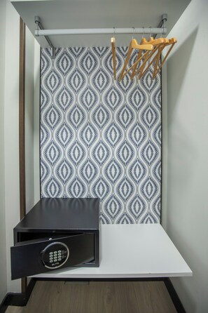 Minibar, in-room safe, desk, alarm clocks