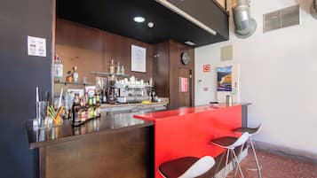 Bar (in der Unterkunft)