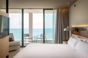 Minibar, in-room safe, desk - Estival Maramar (El Vendrell)