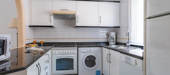 Ona Las Lomas Village