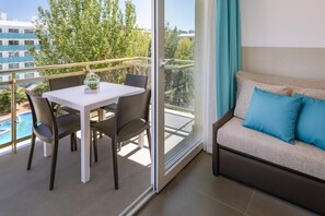 Room - Rentalmar Salou Playa Family Suites (Salou)