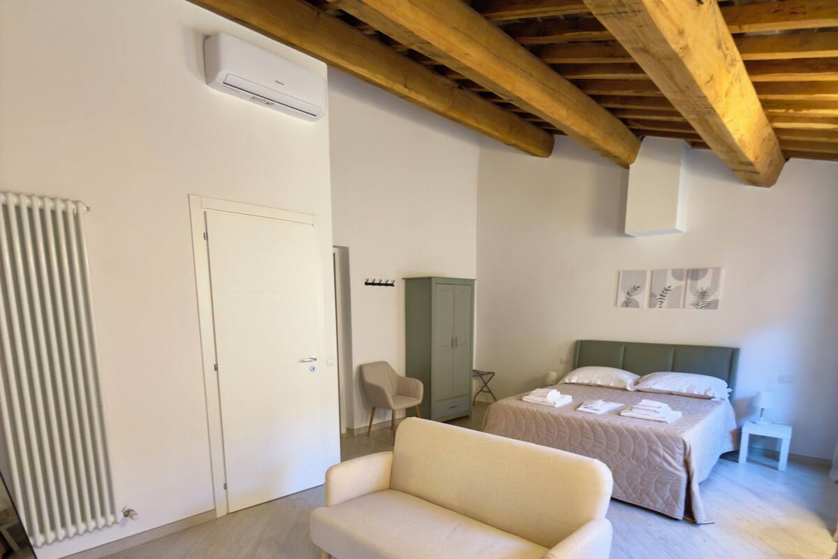 Habitación Deluxe, 1 habitación | Sistema de insonorización, wifi gratis, ropa de cama