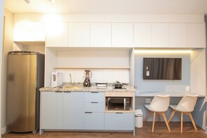Superior appartement, balkon, uitzicht op tuin | Luxe beddengoed, pillowtop-bedden, verduisterende gordijnen