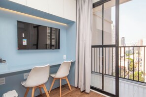 Ropa de cama de alta calidad, camas con pillow-top y cortinas blackout 