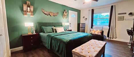 Desk, iron/ironing board, WiFi