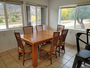 تناول الطعام