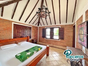 5 bedrooms, Internet, bed sheets - Beautiful Hacienda Guadualito By Parceros Group (Pereira)