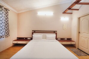 2 bedrooms, free WiFi, bed sheets, wheelchair access - Amazing Hridayam 2-bedroom bungalow in Panchgani (Panchgani)
