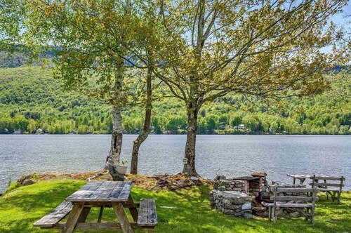 Home on Lake Elmore - Perfect VT getaway! Views, game room - 20 min to Stowe!