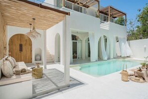 Outdoor pool - Mazari Villas (Bali)
