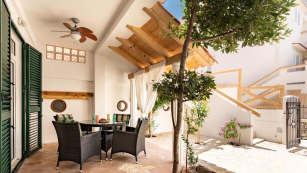 Apartamento (Apartment Verde Blu - Two Bedroom Apa) | Vista da propriedade