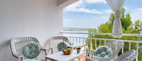 アパートメント (One Bedroom Apartment With Terrace) | バルコニー