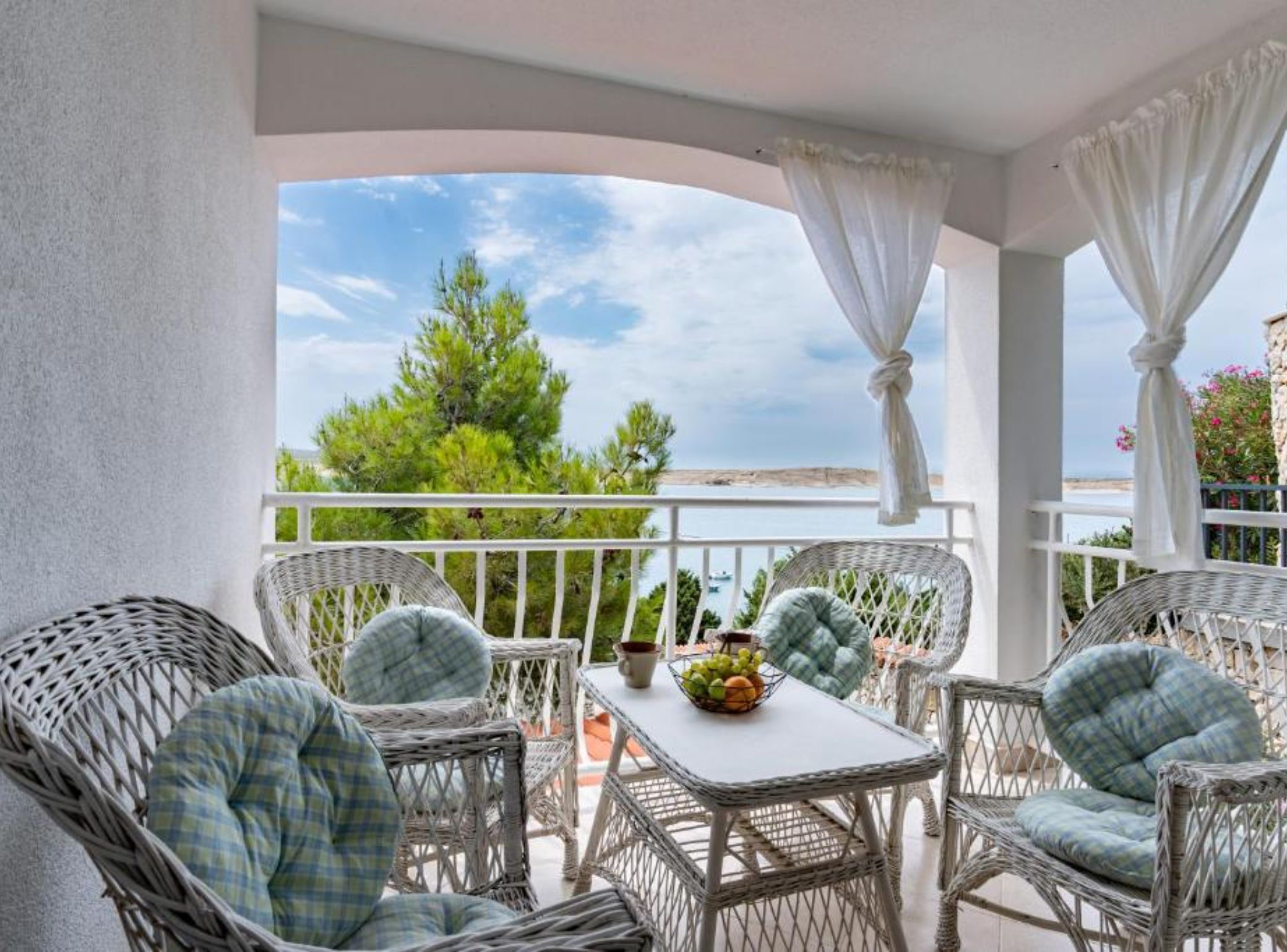 Apartment (One Bedroom Apartment With Terrace) | Balcony