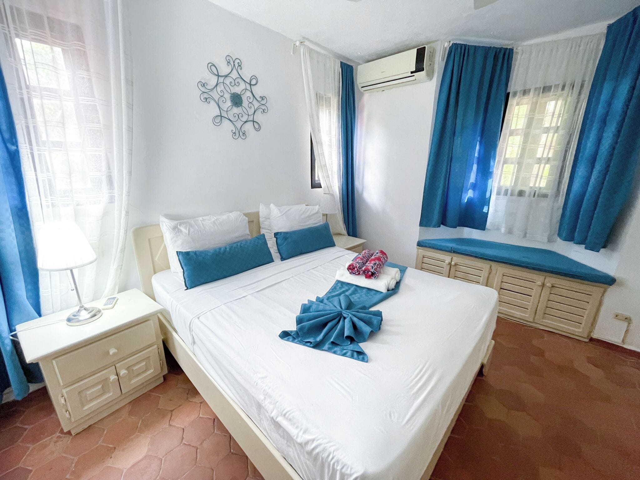 Senior Villa, Balcony, Garden View | Egyptian cotton sheets, premium bedding, down comforters