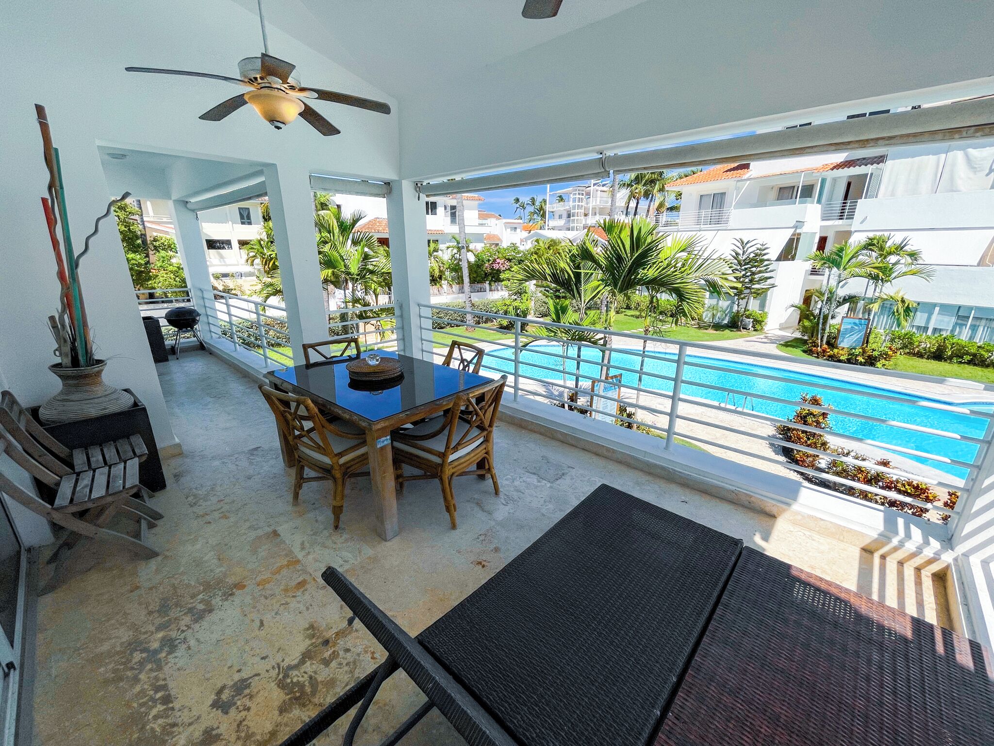 Exclusive-Villa, 2 Schlafzimmer, Terrasse, Poolseite | Terrasse/Patio