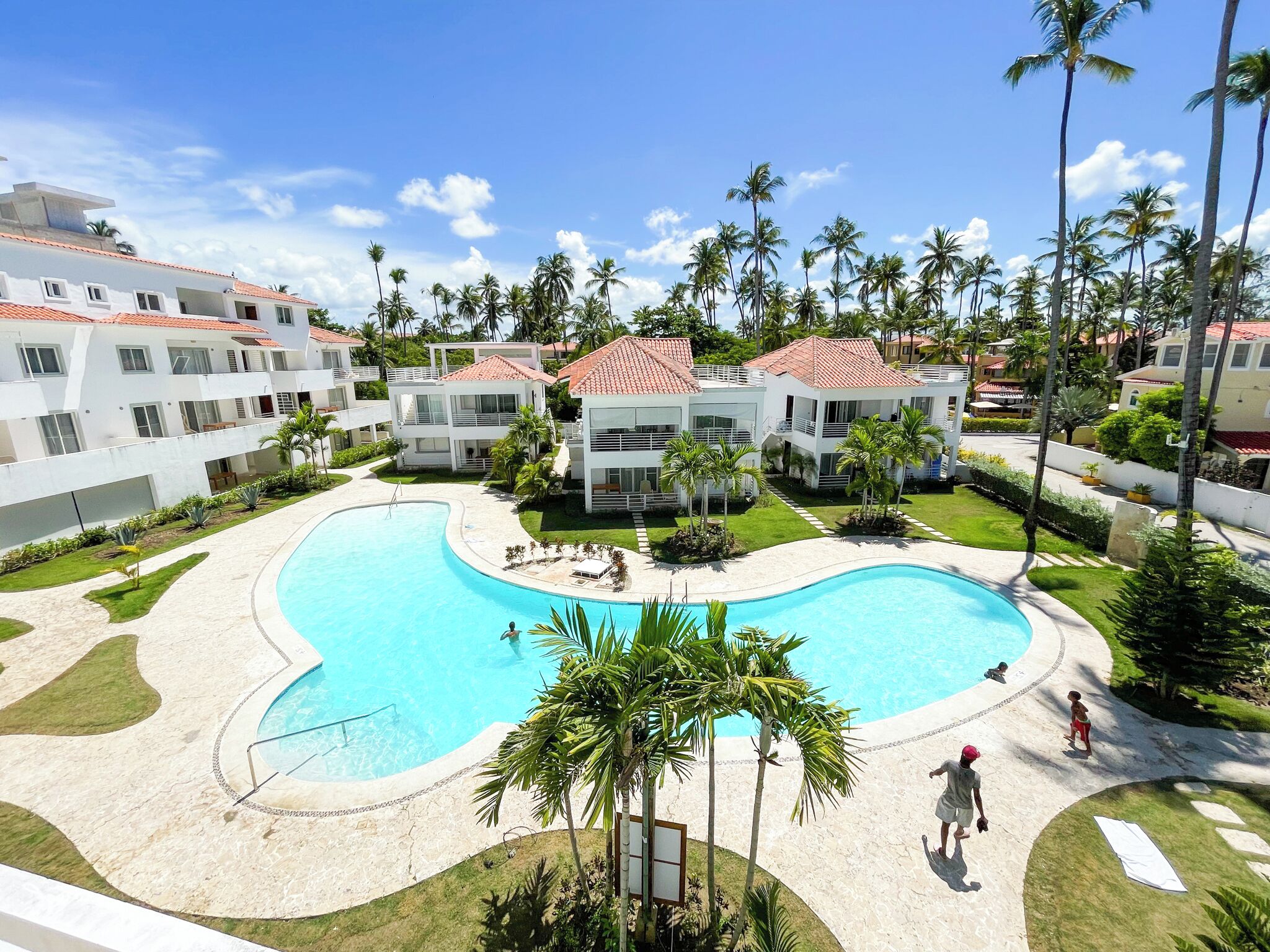 Superior Suite, 2 Bedrooms, Pool Access, Pool View | Balcony view