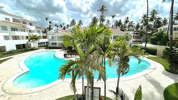 Luxury Apartment, 2 Bedrooms, Pool View, Poolside | View from room