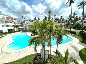 Luxury-Apartment, 2 Schlafzimmer, Poolblick, Poolseite | Ausblick vom Zimmer