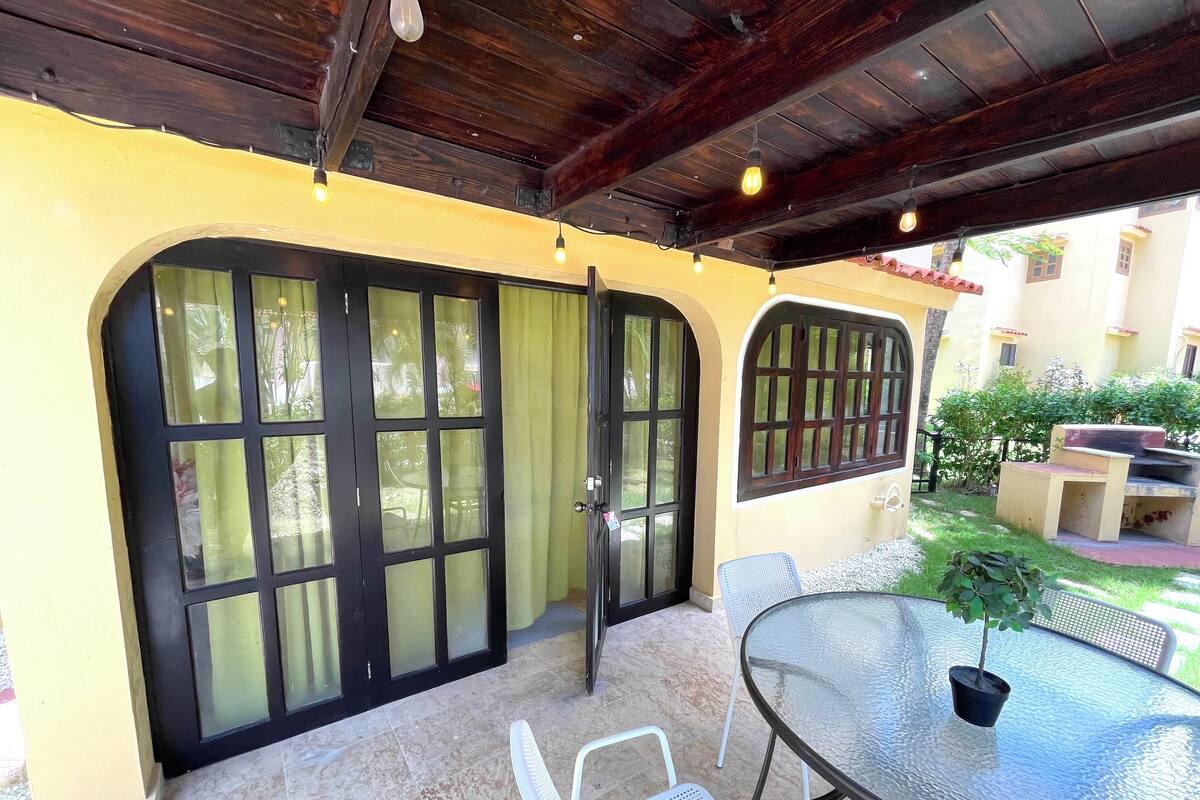 Senior-Villa, 2 Schlafzimmer, Gartenblick | Terrasse/Patio