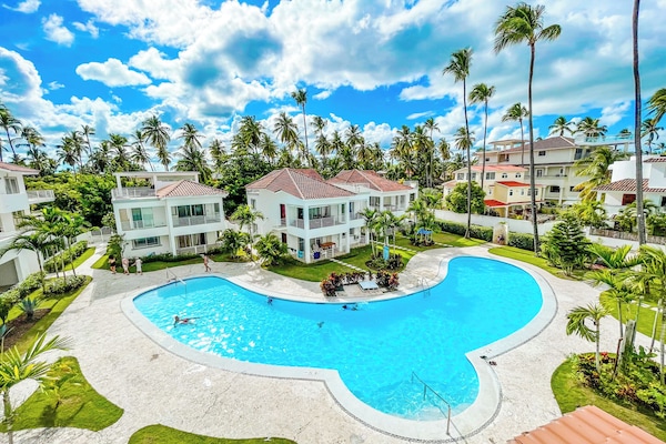 Exclusive Penthouse, 3 Bedrooms, Pool View, Poolside | View from room