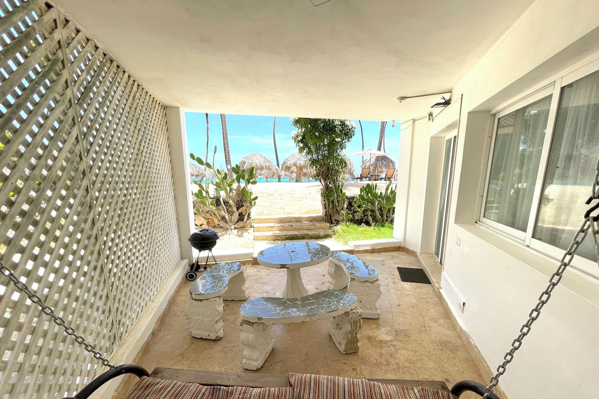 Deluxe-Apartment, Meerblick, Strandnähe | Terrasse/Patio