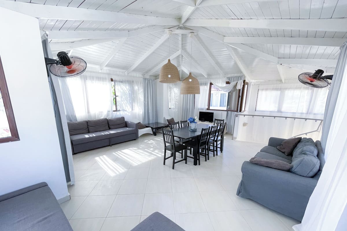 Presidential Villa, 2 Bedrooms, Terrace | Living area | 32-inch LCD TV with cable channels