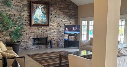 Avalon in Clearwater 7 minutes from the Clearwater Beach