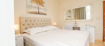 Hotel Pansion Villa Antonio - Two Bedroom Suite with Balcony and Garden View 36