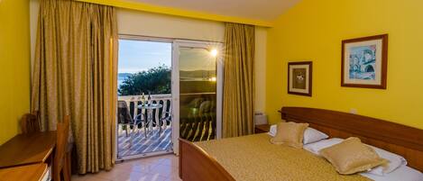 Accès Internet, draps fournis