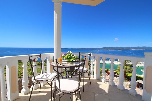 Hotel Pansion Villa Antonio - Royal Two Bedroom Suite with Balcony and Sea View 30
