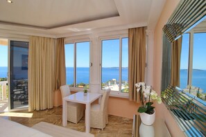 Interior - Hotel Pansion Villa Antonio - Royal Two Bedroom Suite with Balcony and Sea View 30 (Orebic)