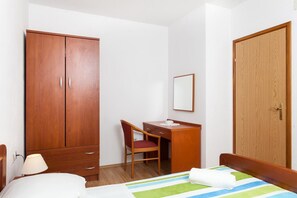 Iron/ironing board, internet, bed sheets - Apartments Ana Lopud- Double Room/Balcony/Sea View (Lopud)