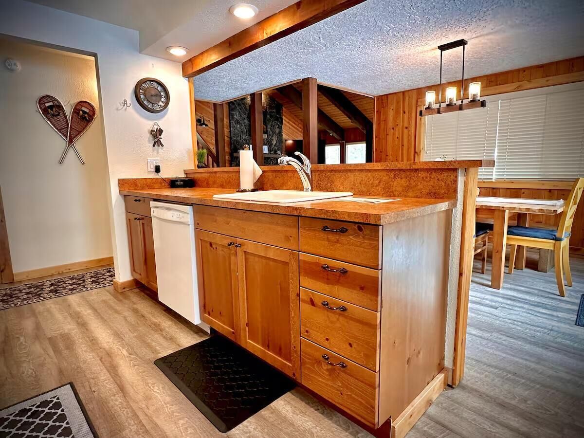 House, Multiple Beds (Towhee 1) | Interior