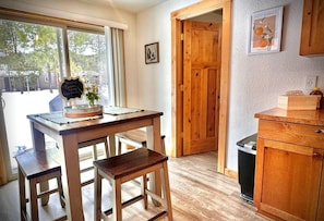 House, Multiple Beds (Towhee 1) | Dining - Towhee 1 (Bend)