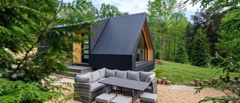 Luxury Cabin, Garden View | Terrace/patio