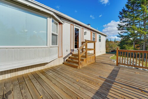 Penobscot Bay Hideaway! 'Cora's Cove' Cabin
