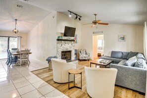 TV, fireplace, books - 7 Mi to Beach! Poolside Oasis in Port Orange (Port Orange)